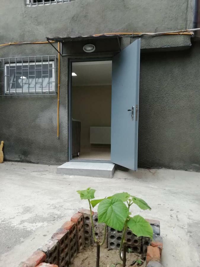 Guliko'S Apartment In Tbilisi Exteriör bild