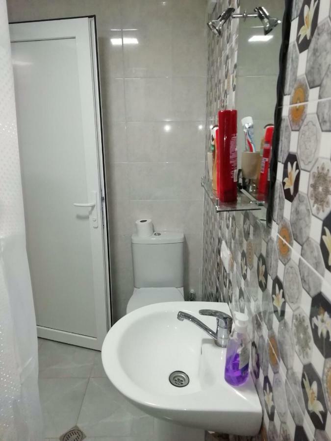 Guliko'S Apartment In Tbilisi Exteriör bild